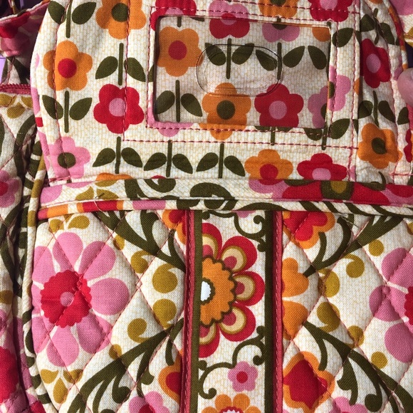 EUC pretty much new, used 1x Vera Bradley Crossbody Purse/Bag - Picture 6 of 10
